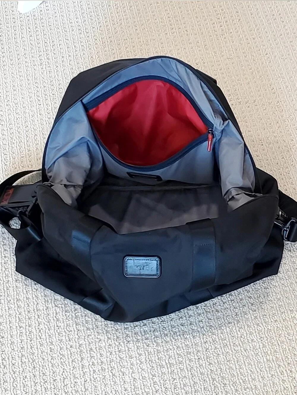 Tumi Alpha 2 Series Black Ballistic Nylon Snap Side Expanding Travel Duffle Bag